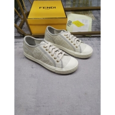 Fendi Low Shoes